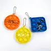 Llavero Personalizado Matamoscas Pioneer Square Juguete de Alivio del Estrés de Burbujas para Dedos Colgante de Silicona Popit Gadget de Alivio del Estrés
