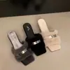 Primer Encuentro: Pantuflas Peludas de Tacón Grueso con Hebilla y Punta Cuadrada, Estilo Versátil para Exteriores, Novedad 2026, para Mujer