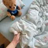 Conjunto de Quatro Peças de Gaze Aeróbica Dupla Camada 100% Algodão Grau A Materno e Infantil Cobertor de Gaze de Algodão Puro Lençol de Cama Conjunto de Três Peças para Dormitório Estudantil