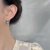Pendientes de perla gris de lujo ligeros con aguja plateada, elegantes pendientes de corona de circonita retro, pendientes de alta gama de moda para mujer