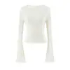 Top de punto de color liso, cuello redondo, manga larga, estilo americano de alta gama, simple, para el otoño de 2026, top chic y moderno de corte ajustado para chicas a la moda