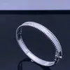 Pulsera de Trébol de Cuatro Hojas y Cinco Flores Vanjia para Mujer Chapada en Oro de 18 Quilates, Nácar Blanco, Cornalina, Pulsera de Diamante Signature Kaleidoscopio