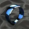 Novos Anéis Europeus e Americanos Simples e Estilosos, Aço Inoxidável com Toque de Luxo, Atacado 8mm Azul Brilhante Borda Dupla Chanfrada Branco