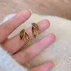 Pendientes Casuales y de Moda de Hojas Azules y Blancas, Pendientes Personalizados Elegantes y de Diseño de Alta Gama, Pendientes de Lujo Accesible de Nicho para Mujer
