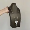 Collar de Borla con Gota de Agua y Flor de Lirio Fresco y Elegante, Exquisito y de Moda, Diseño de Nicho, Gama Alta, Collar Elegante y Versátil