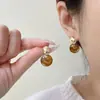 Brincos Redondos Manchados Maillard Novos para Mulheres Design de Lote Pequeno Joia de Orelha Brincos de Temperamento High-End de Luxo Leve Atacado