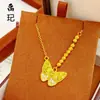 Colar de Contas da Sorte Borboleta Gelo Triturado Strass Dourado Areia Alta Retenção de Cor para Mulheres Corrente de Clavícula Versátil Luxo Leve Presente para Namorada