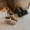 Botas curtas forradas com fleece estilo étnico para meninas 2026 Outono/Inverno Novas Botas de Neve Quentes com Solado Macio para Crianças Sapatos de Algodão Antiderrapantes