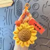 Peluche tejido a crochet para ganar el primer lugar de un solo golpe, prometedor colgante tejido a mano, colgante de regalo pequeño para recargar energías en el examen de ingreso a la preparatoria al por mayor