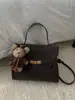 Bolsa de Axila de Diseño de Nicho Nueva Otoño 2025 Bolso Tote de Gran Capacidad Bolso Cruzado de Hombro Único Simple de Moda para Viajar