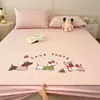 2026 Novo Lençol de Cama Acolchoado de Gaze Amassada Bordado em Toalha Desenho Animado Acolchoado Espesso Lençol de Cama Antiderrapante Protetor de Colchão Fino