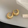 Pendiente Colgante de Metal Retorcido en Forma de U Transfronterizo Europeo y Americano Pendientes Sencillos de Moda Exquisitos Pendientes Accesorios de Pendientes de Lujo Ligero Gama Alta para Mujer