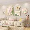 Sala de Estar Minimalista Moderna Pintura Decorativa Floral Parede de Fundo de Sofá Mural Estilo Nórdico Creme Pequena Flor Combinação de Mesa Pintura Suspensa