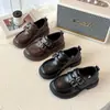 Sapatos de Couro Estilo Britânico para Meninas 2026 Nova Coleção Primavera e Outono Mocas Infantis para Meninas Pequenas, Sapatos Mary Jane da Moda para Crianças Maiores