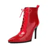 2025 Novas Botas de Moda com Cadarço Padrão Escama de Peixe Bico Fino Botas Curtas de Cavaleiro Salto Alto Sexy Botas Femininas para Boate Botas de Exportação