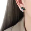 Estilo coreano nicho personalidade elegante design de formato de cachorrinho senso de design multicor esmalte de queda de peso meia-calça aço titânio banhado a ouro brincos de tarraxa