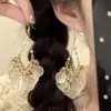 Brincos de Flor Cluster com Miçangas de Arroz e Agulha de Prata Estilo Casual Moda Versátil Doces Brincos de Tarraxa com Design Único para Mulheres
