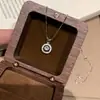 Anillo de botella de perfume color oro rosa, collar brillante de circonita, cadena para clavícula de lujo de alta gama, nicho exquisito para mujer
