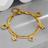Pulseira de Aço Titânio Cor-Livre Vazada Flor Antiga Dupla Camada Trevo de Quatro Folhas Estilo Coreano Moda Feminina Versátil Simples Elegante Tendência