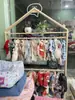 Percha de Madera Maciza para Ropa, Percha de Madera Maciza para Ropa de Perro Mascota, Estante de Almacenamiento de Madera Maciza con Forma de Casa de Pie, Estante de Exhibición de Ropa para Mascotas, Armario para Mascotas