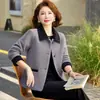 Elegante abrigo de lana para mujeres de mediana edad y mayores, nueva colección de otoño, talla grande, adelgazante, versátil, chaqueta corta con cuello de solapa