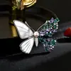 Broche Exquisito Estilo Mori Perla de Fritillaria Natural Mariposa Moda Versátil Fresco Ropa Traje Accesorios de Ramillete de Alta Calidad