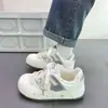 Zapatillas gruesas de estilo coreano muy elegantes, nuevas zapatillas blancas versátiles de moda primavera 2026, zapatillas casuales para estudiantes