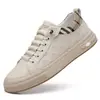 Zapatos Blancos para Hombre Otoño 2026 Zapatos de Skate Retro de Moda para Hombre Zapatos Deportivos Casuales Zapatos Versátiles para Hombre Venta al por Mayor