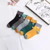 Calcetines nuevos de otoño e invierno para niños calcetines de tubo de dibujos animados L para niños y niñas calcetines mezclados calcetines para bebés admiten una generación de cabello