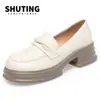Nuevos Zapatos Lefu 2024 de Suela Gruesa Estilo Academia Negros Zapatos Pequeños de Cuero de Suela Blanda Combinan con Todo Estilo Británico Buena Durabilidad Zapatos de Una Sola Capa para Mujer