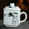 Xícara com Tampa de Porcelana de Jingdezhen Xícara de Chá Pessoal Doméstica Xícara de Bebida para Escritório Porcelana Branca Xícara com Textura Nome Imprimível