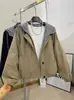 Chamarra corta con capucha de color block estilo europeo para mujer, nuevo diseño casual holgado para primavera/otoño 2026, chamarra juvenil y moderna