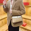 Bolso de mujer más vendido transfronterizo 2026 nuevo bolso cruzado estampado retro francés bolso de hombro para axila de comercio exterior para mujer moderno