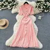 Vestido Retro Francês com Gola Polo, Manga Curta, Botão de Metal, Ajustado ao Corpo para Mulheres, com Saia Longa de Tricô que Marca a Cintura, com Acabamento de Luxo