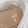 [Aço Titânio] Cruz Completa de Diamantes Luxo Leve Elegante Deslumbrante Colar Completo de Diamantes Corrente de Clavícula Versátil para Mulheres Corrente de Aço Titânio