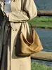 Nuevo Modelo Otoño 2026 Bolso Hobo Clásico de Piel de Vaca Curtida al Vegetal, Gran Capacidad, Bandolera Cruzada, Debajo del Brazo, Forma de Empanada, Bolso de Piel Genuina para Mujer