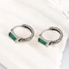 Novedad 2024 aretes de piedra verde con textura de cráter, combinación de moda, diseño retro desgastado, regalo de vacaciones para mujer