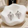 Brincos de Tarraxa Saturno Tridimensional de Pérola e Diamante Completo para Mulheres Luxo Leve Temperamento High-End Exquisite Fashionable Versátil Generoso Niche