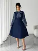 Ropa de mujer de talla grande para comercio exterior transfronterizo europeo y americano para primavera, otoño e invierno, elegante, ajustada, de manga larga, a rayas, línea A, vestido de dos piezas simulado