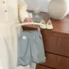 Calça Casual Decorativa de Verão para Bebês e Crianças Pequenas, Solta e Respirável, Calça Versátil de Nove Pontos com Aplique de Desenho para Meninos e Meninas
