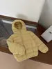 Jaqueta Leve de Penas Infantil em Estoque com Novo Padrão Nacional 90% Penas de Pato Branco para Meninos e Meninas, Roupa de Inverno para Crianças Pequenas