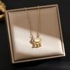 TikTok Popular en Internet Venta Caliente Calcedonia Blanca Xiangyun Ruyi Candado Ping An Collar Diseño Simple para Mujer Cadena Clavícula Acero Titanio Joyería