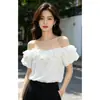 Camisa corta de moda a medida para mujer, de cintura alta, sin hombros y de manga corta, nuevo estilo de verano, blusa dulce con volantes, elegante y estiliza la figura