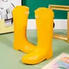 2025 Botas de Chuva Japonesas e Coreanas Transfronteiriças Moda Impermeável Resistente ao Desgaste Sapatos Aquáticos Antiderrapantes para Adultos ao Ar Livre Modelos Femininos