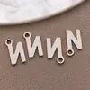 Acero Inoxidable Galvanizado Estilo Europeo y Americano 26 Letras Inglesas Etiqueta Colgante Pulsera Collar DIY Hecho a Mano Accesorios de Joyería