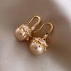Diseño Sensación Moda Estilo Coreano Estilo Francés Pendientes de Perlas Pendientes de Flor de Circón Microincrustado para Mujer Pendientes Elegantes de Celebridades de Internet de Corea del Sur