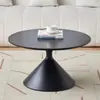 Mesa de centro em madeira maciça na cor creme, design minimalista, adequada para salas de estar pequenas, estilo moderno e simples, exala uma sensação de luxo, formato redondo e pode ser movida.