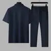 Camiseta de Seda Gelada de Verão para Homens de Meia-Idade Manga Curta Casual Conjunto Solto para Meia-Idade e Idosos Peça Dupla Roupa de Pai Calça Masculina