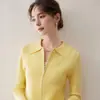 Estilo simples, coleção outono/inverno, cardigã de cashmere moderno e slim fit com lapela e zíper, malha de manga longa casual, versátil para qualquer look