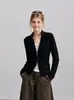 Suéter de punto minimalista, corte ajustado, con media cremallera, abierto al frente para mujer, colección nueva 2026